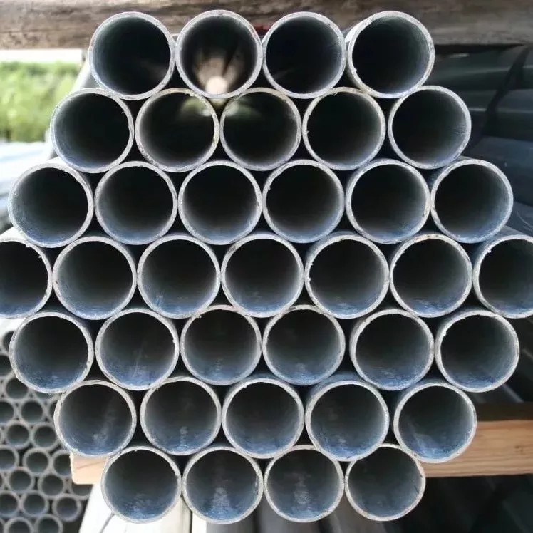 Труба стальная водогазопроводная легкая оцинкованная толщина 5 мм в г. Канибадам